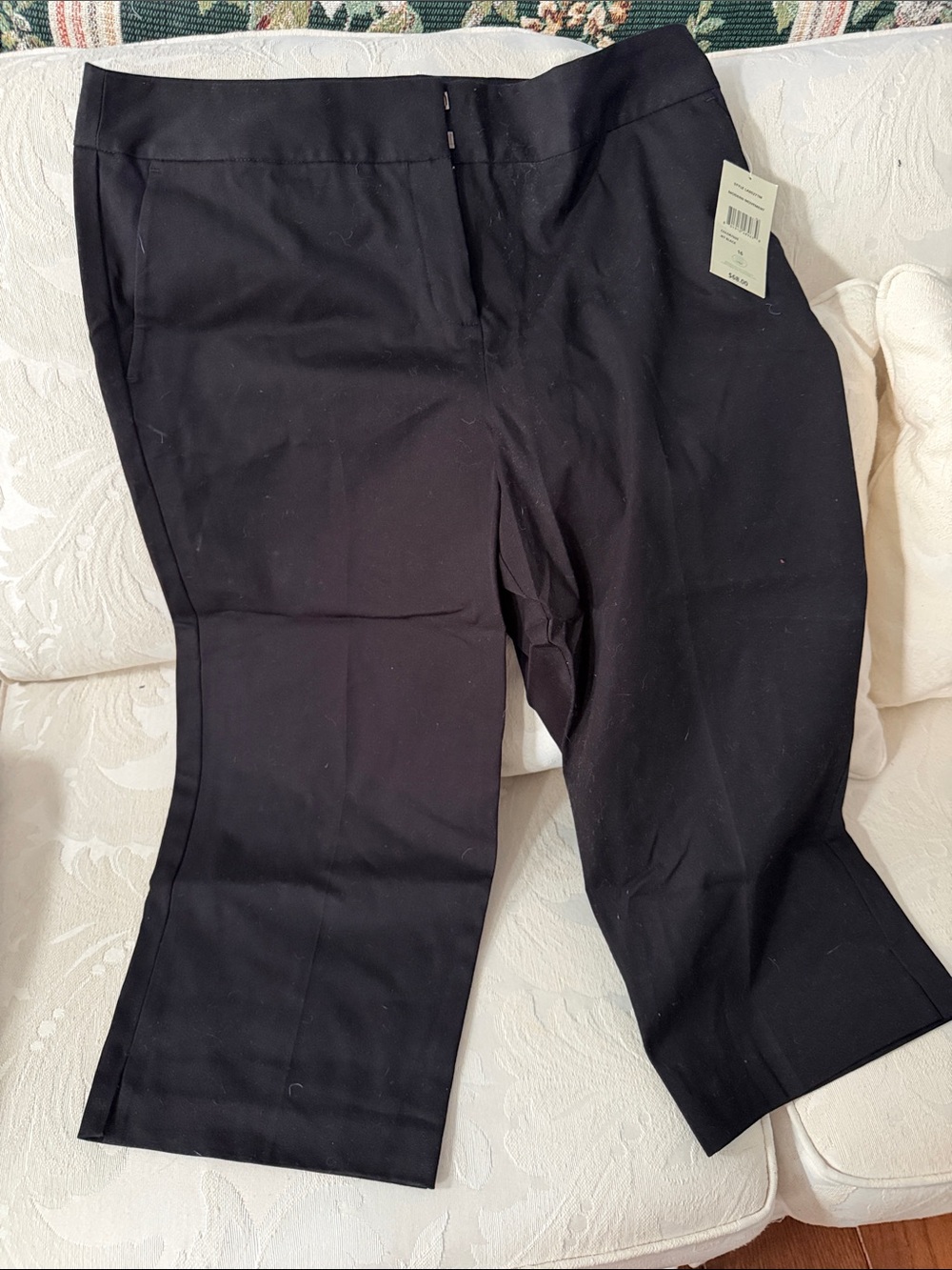 Women’s Black Capri Pants - Classic Wide Fit